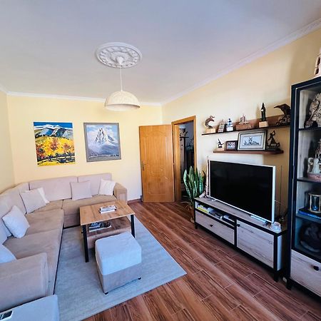 Cozy Central Apartment Tiranë Ngoại thất bức ảnh