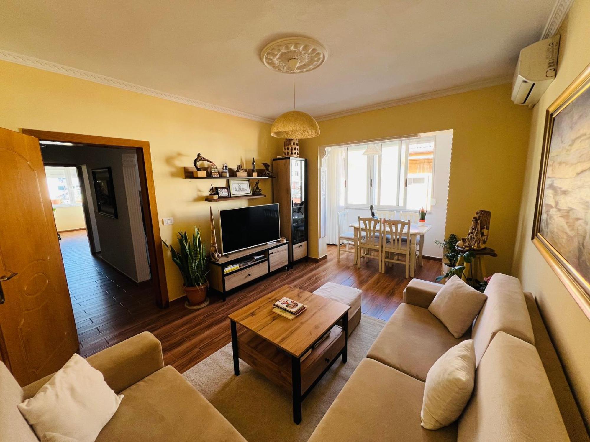 Cozy Central Apartment Tiranë Ngoại thất bức ảnh